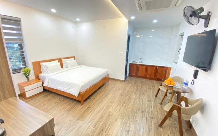 Golden Hotel