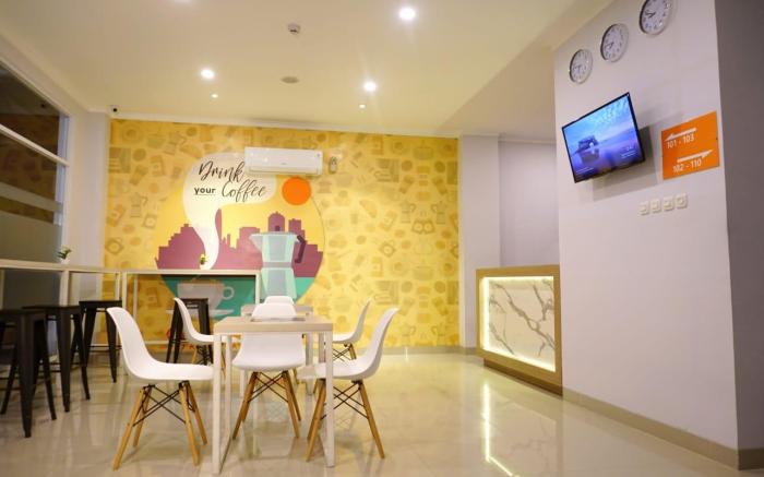 Central Front One Inn Jakarta Airport
