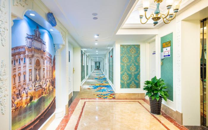 Defeng Hotel