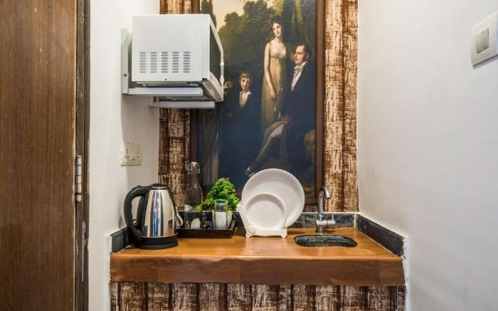 Modern Studio in Santacruz Near Mumbai Airport
