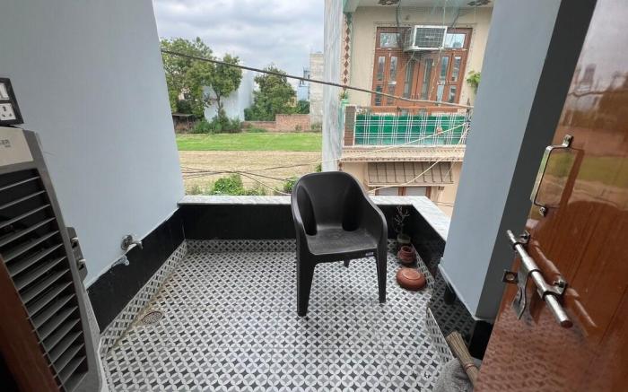 2 bhk home in Delhi