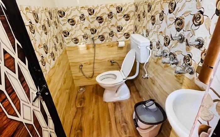 Rudraksh Inn 