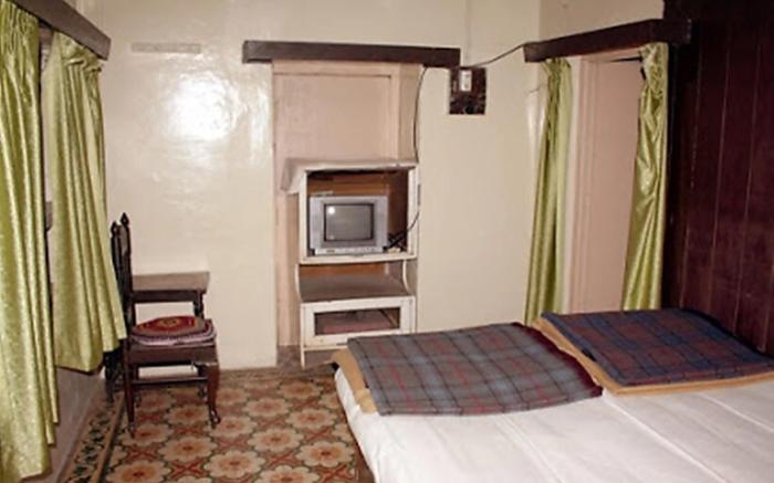 Goroomgo Agra Hotel Mathura