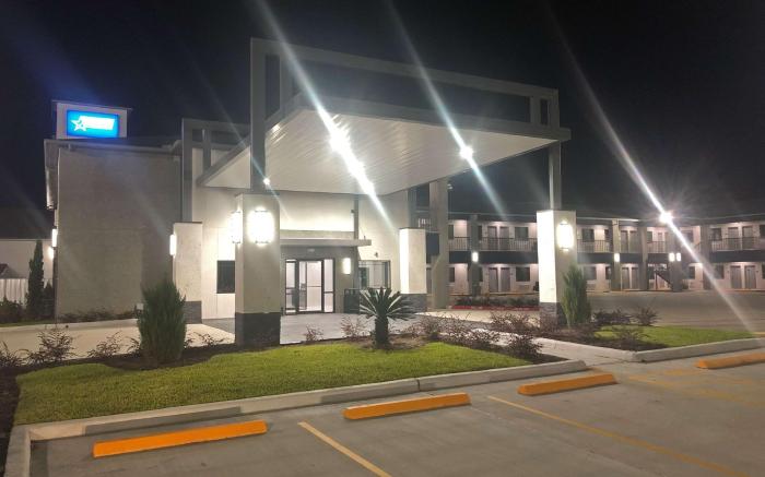 Americas Best Value Inn & Suites Northeast Houston I-610