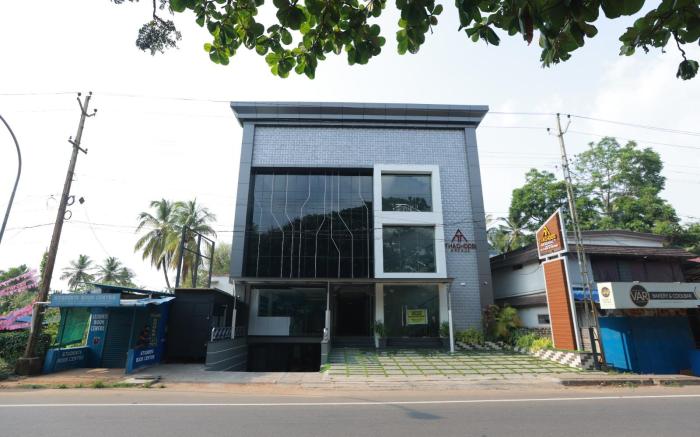 THACHOOS RESIDENCY