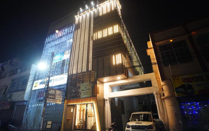 The Manohar Hotel Budaun