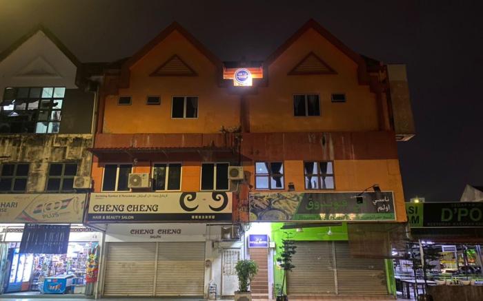 ROYAL HOTEL by MR VJ Business