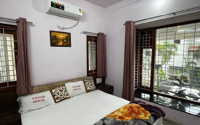 Opera House | 4 Suite Bedrooms with AC, TV, Wifi