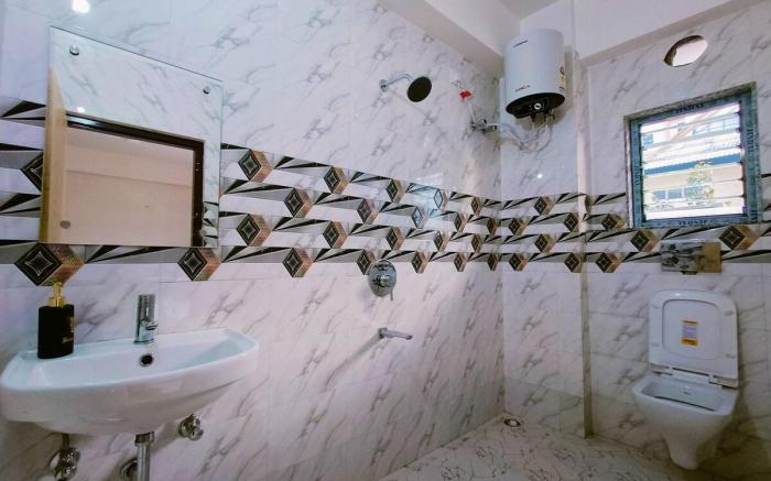 LeafyInn 2BHK roadside-Khanapara