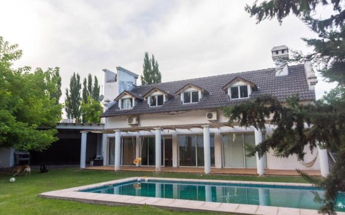 Big house for groups in Mendoza
