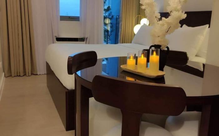 FLORIA SUITES AT AZURE NORTH PAMPANGA