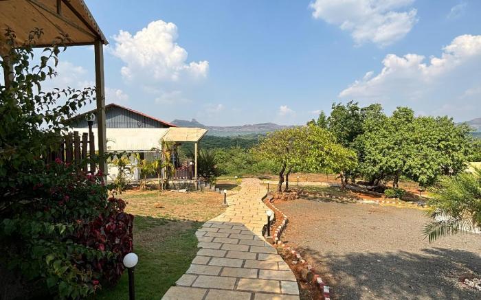 2Bed Hillside w Bathtub by canvas Resort Lonavla