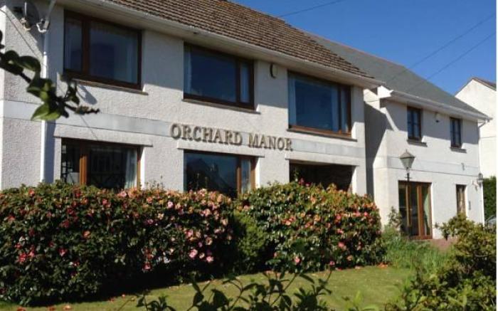 Orchard Manor B & B