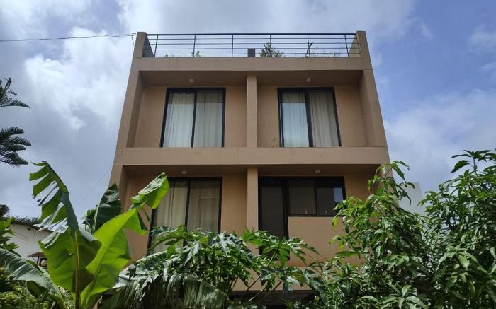 Liferoots Villa