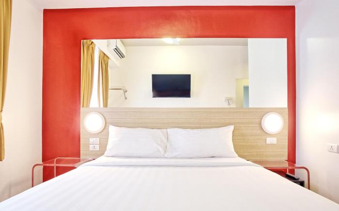 Red Planet Manila Aseana City