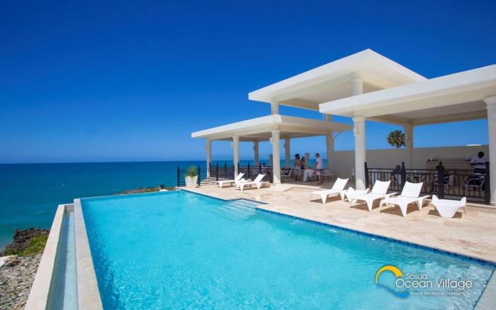 Ocean Village Deluxe - 4 Bedroom Ocean front villa