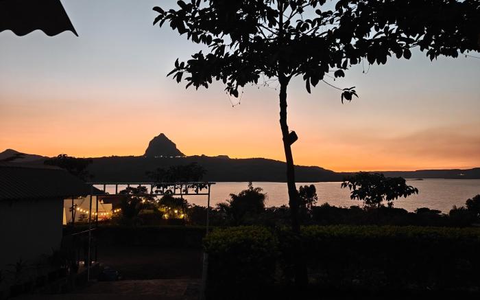 Shelby Resort Pawana