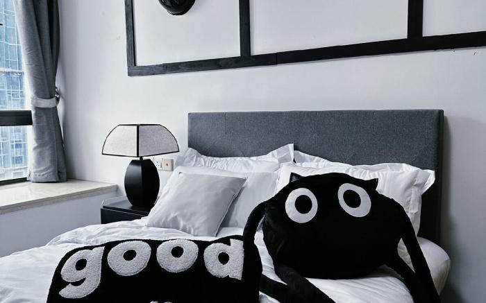 RNF 2Bedroom PS4 And FreeNetflix