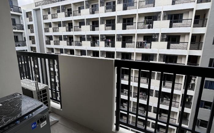 Modern 2 BR Unit Near NAIA Airport, MOA, Okada