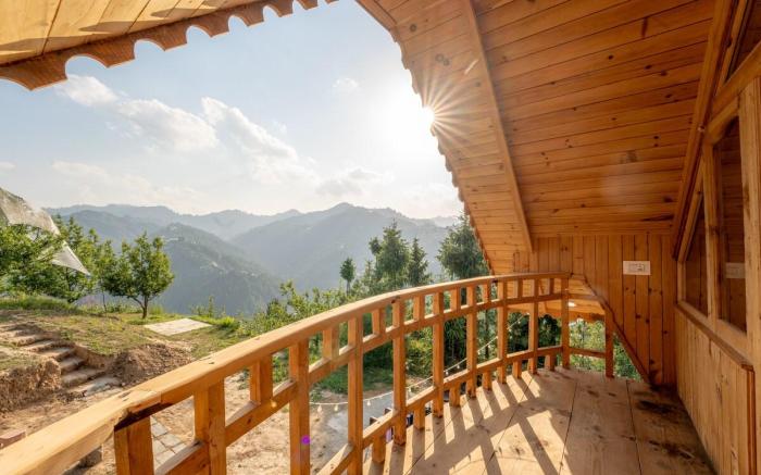 Bastiat Stays| Romantic Retreat In The Himalayas