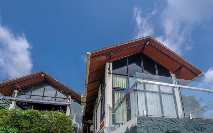 Stunning Mountain View Cabin In Vagamon