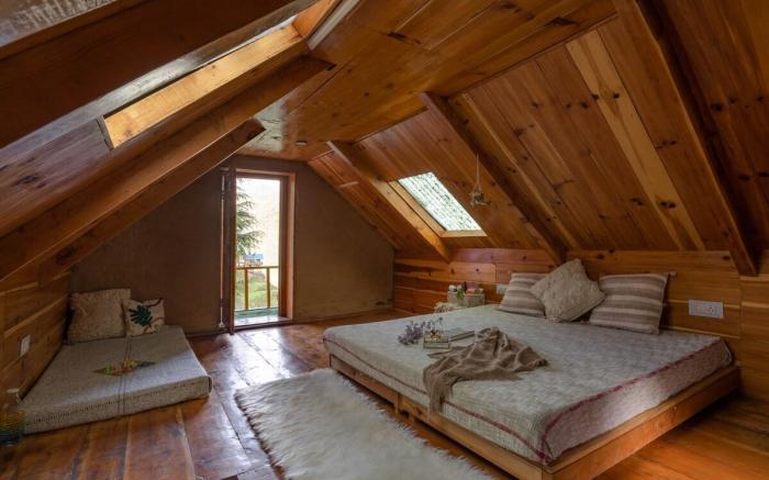 Bastiat Stays | Whispering Pines Cottage