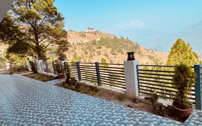 Surya Lake View Retreat