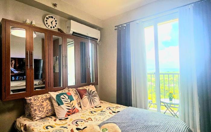 Near Mctan Cebu Airport-Sunrise+City+Seaview Condo