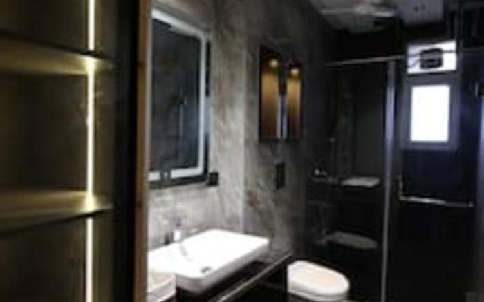 The Midnight Studio | Your Galleria Getaway