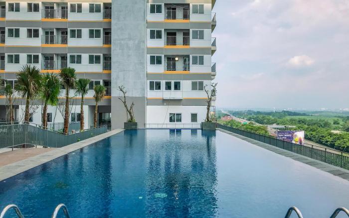 Warm Simply Studio @ Royal Sentul Park By Travelio
