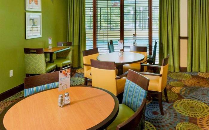 Holiday Inn Express & Suites Jacksonville South East - Medical Center Area By IHG