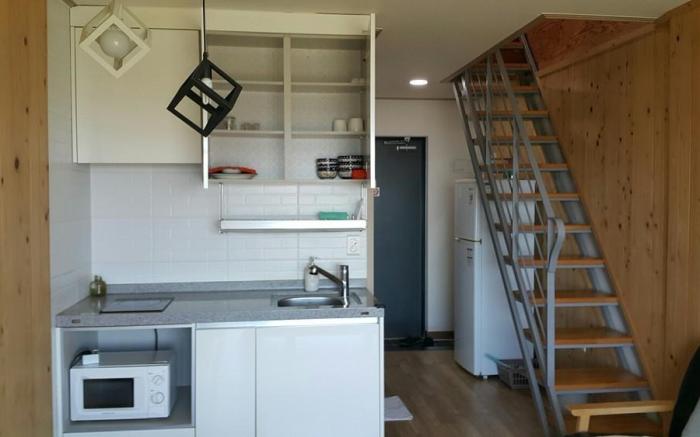 J cube home stay n pension