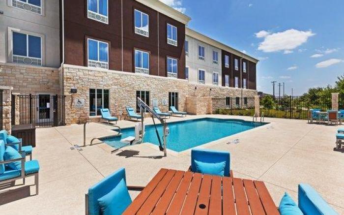 Holiday Inn Express and Suites Killeen-Fort Hood Area By IHG