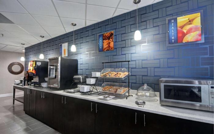 Best Western PLUS Hanes Mall Hotel