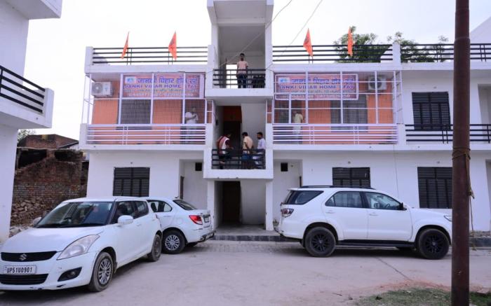 Jankivihar Homestay at Prahladghat within 1km from Shri Ram Mandir