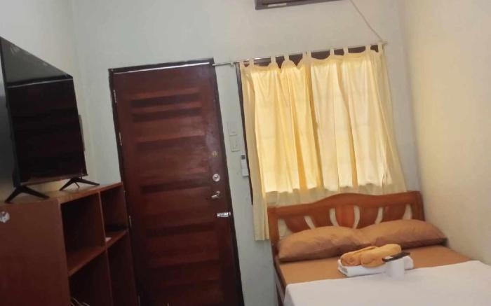 L. De Vera Homestay with FREE USE OF MOTORCYCLE 