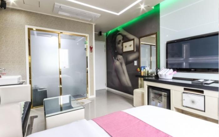 Hotel Pop Jinju
