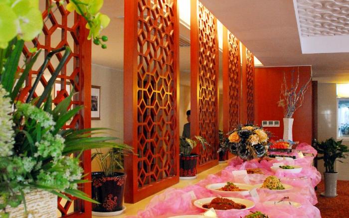 Qujiang Yinzuo Hotel