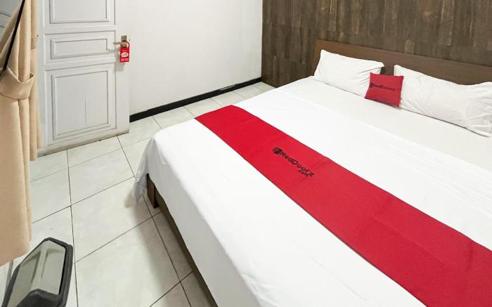 RedDoorz Near Alun Alun Kota Wisata Batu
