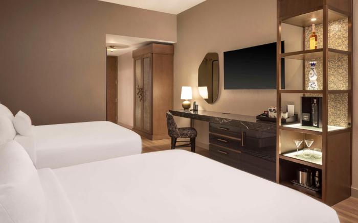 Caesars Republic Scottsdale, a Hilton Hotel