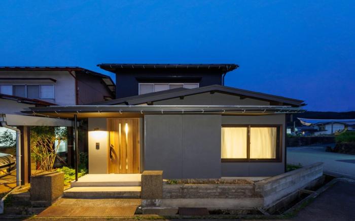 Vintage Design Villa with Garage【Limited to One Group per Day】