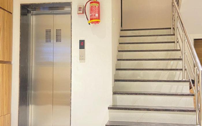 JMB Hotel Height