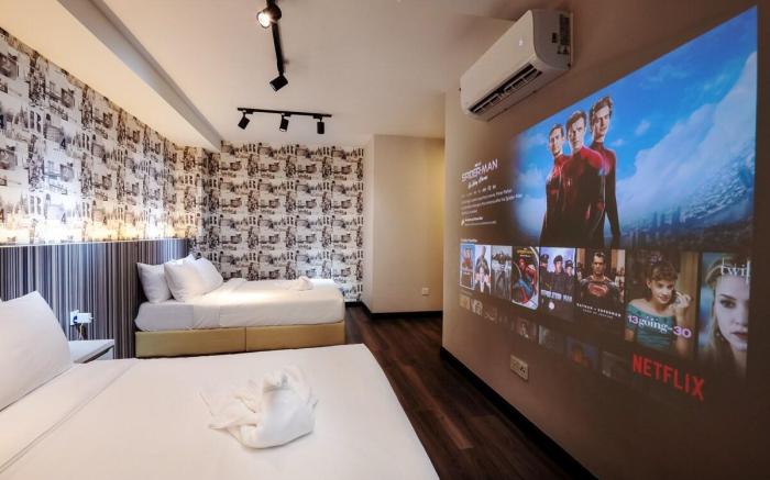 Maritime-Seaview+Karaoke,HomeCinema,Foosball,Bgame