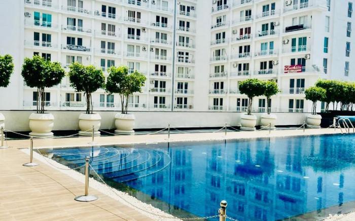 Royal Stay Blue @ DLF MYPAD