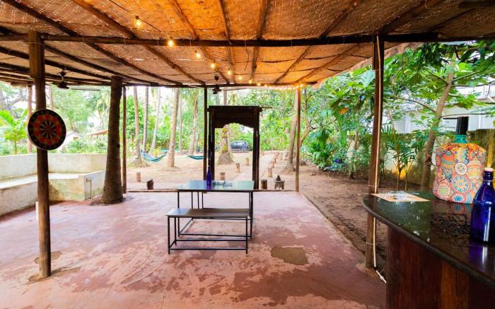 Mulberry House in Morjim | Pvt Pool | Outdoor Bar