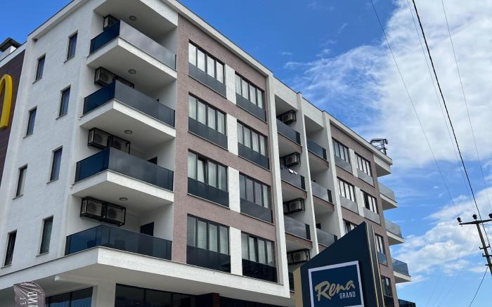Rena Grand Residence & Suit