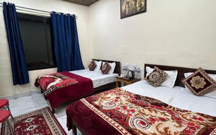 Goroomgo Royal Sainik mando