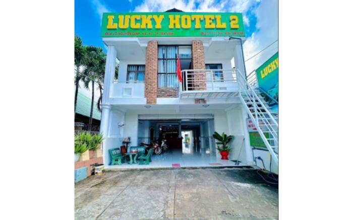 Lucky Hotel 2