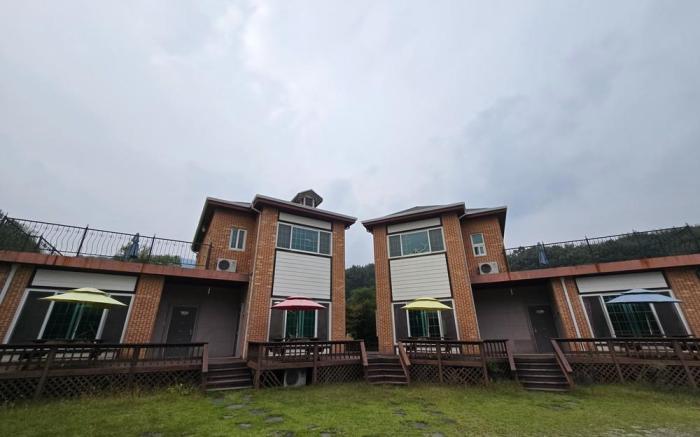 Dolmadang Cheongsu Pension