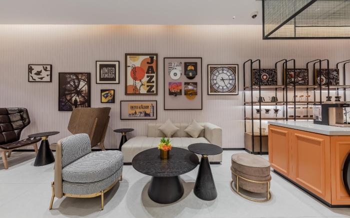 Home Inn Plus Shanghai Caoyang Meiling North Road Metro Station